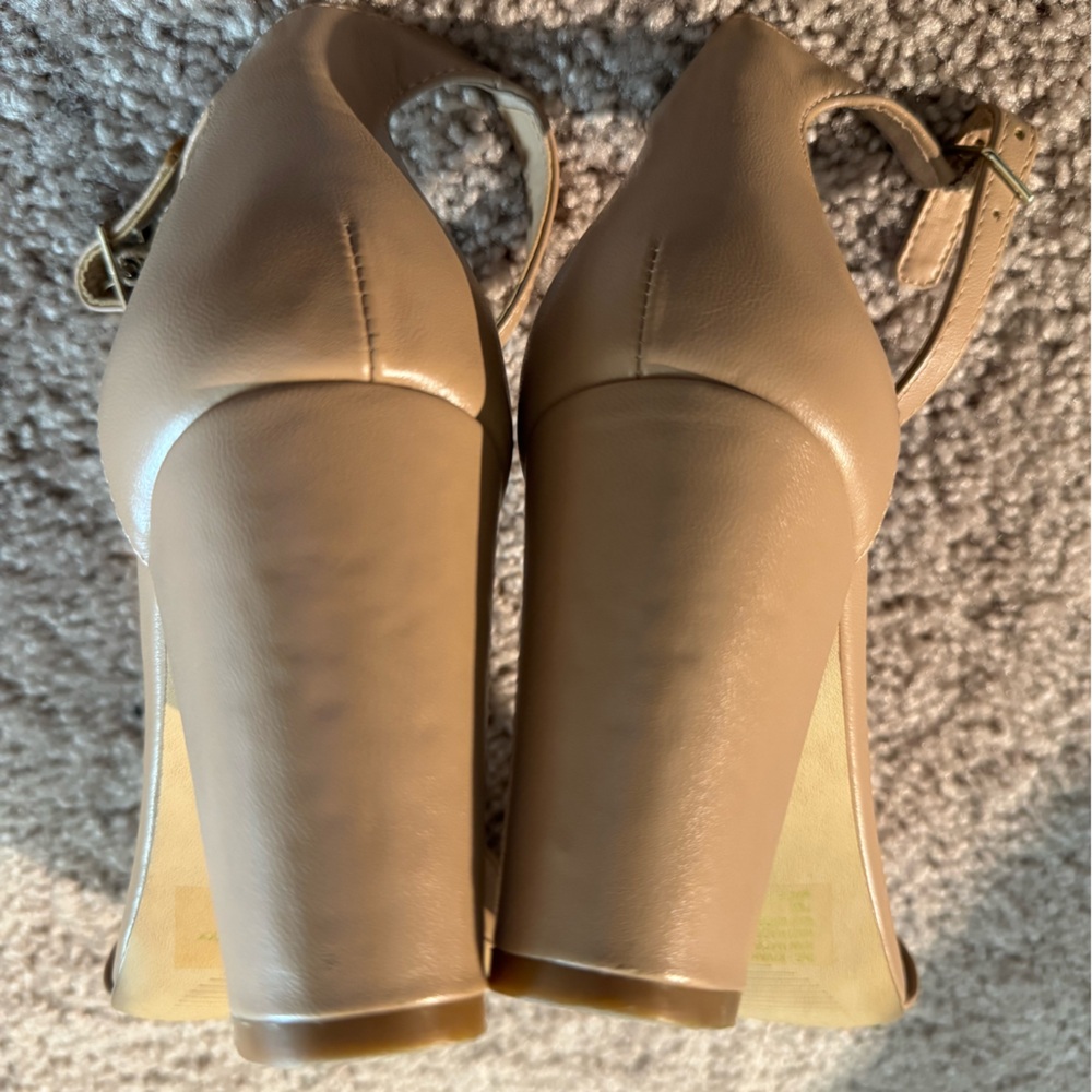 INC Heels - Picture 6 of 7